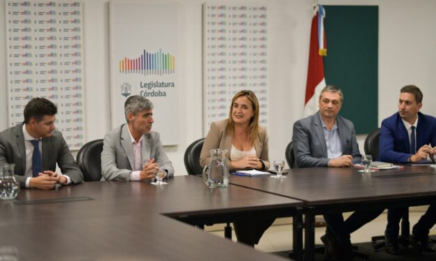 Intendentes de ocho departamentos conocieron detalles sobre la Ley de Seguridad