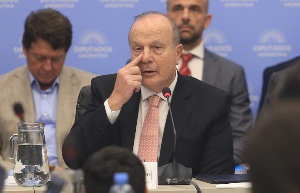 Javier Milei le pidió la renuncia al ministro de Infraestructura, Guillermo Ferraro