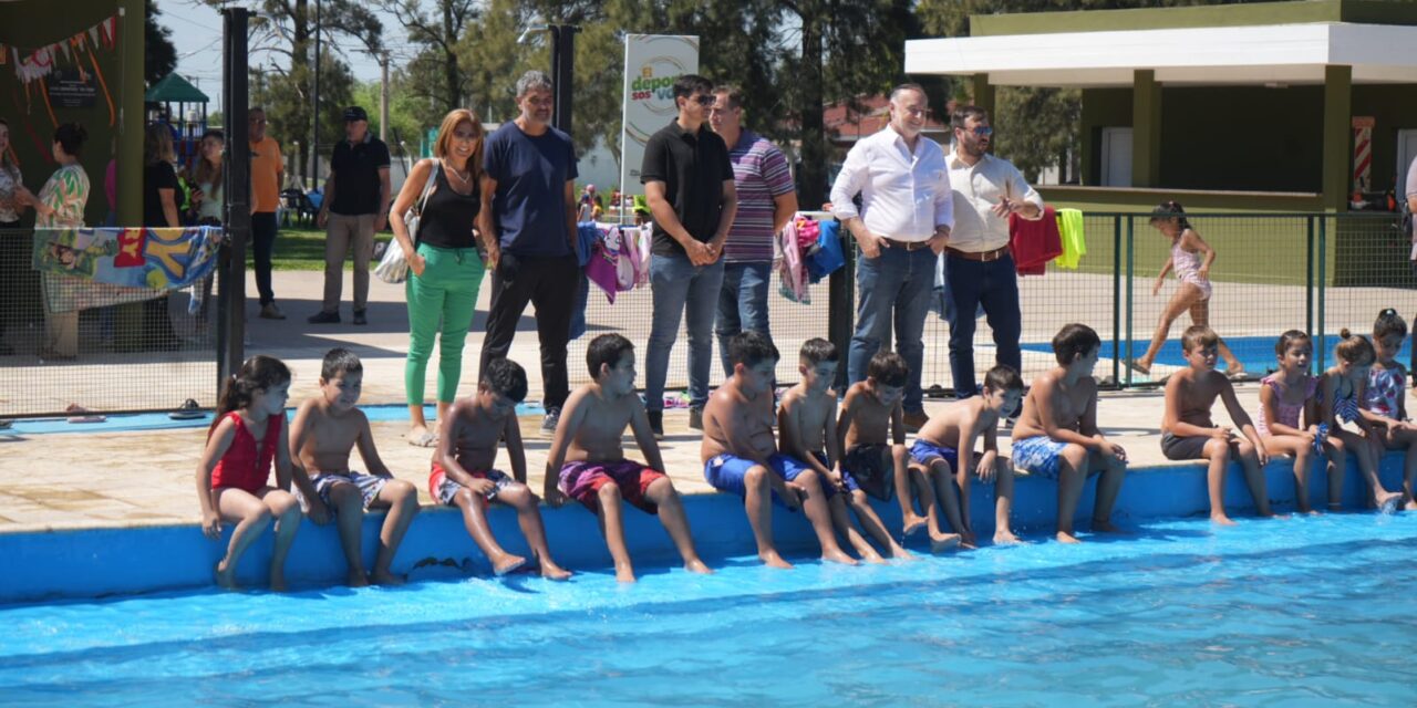 Villa María: Accastello acompañó la puesta en marcha de los Talleres de Natación