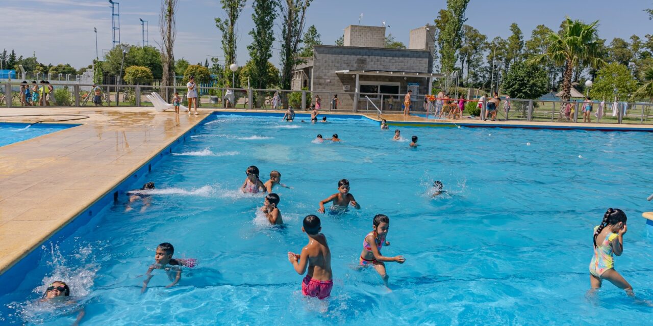 Adelia María: se desarrollán con éxito las colonias de verano