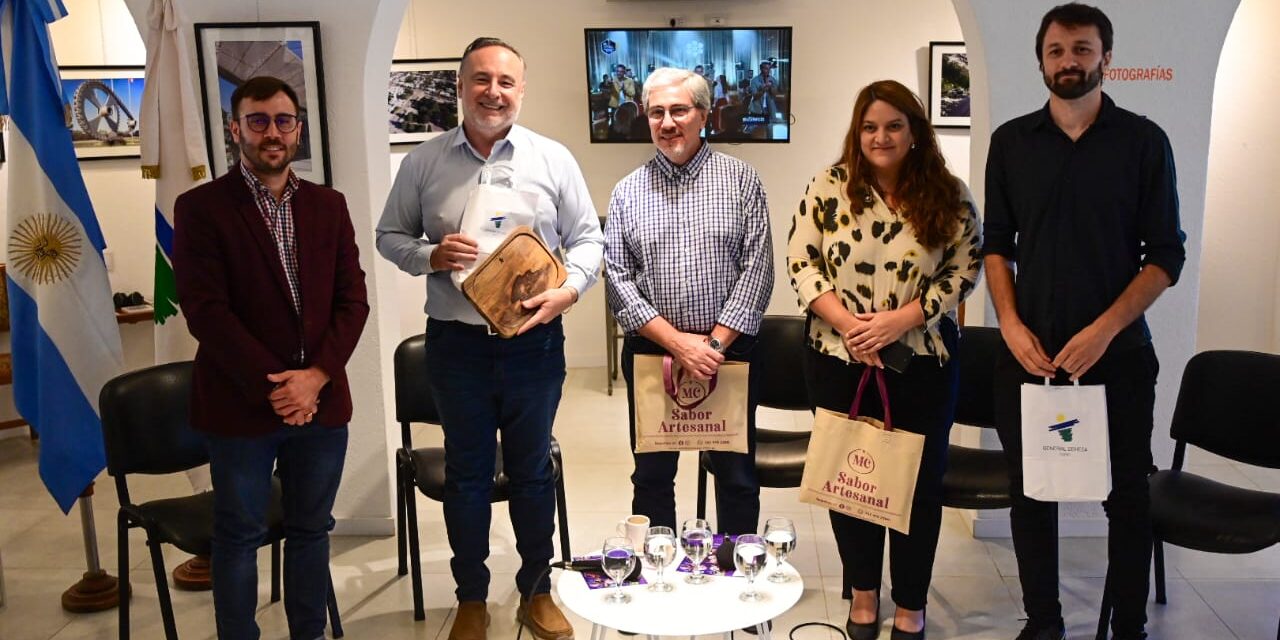 Accastello presentó el Festival Internacional de Peñas en General Deheza y Río Cuarto