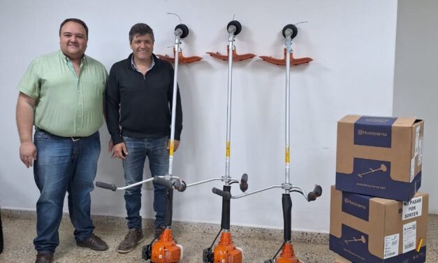 Berrotarán: incorporaron nuevas desmalezadoras para el cuidado de espacios verdes