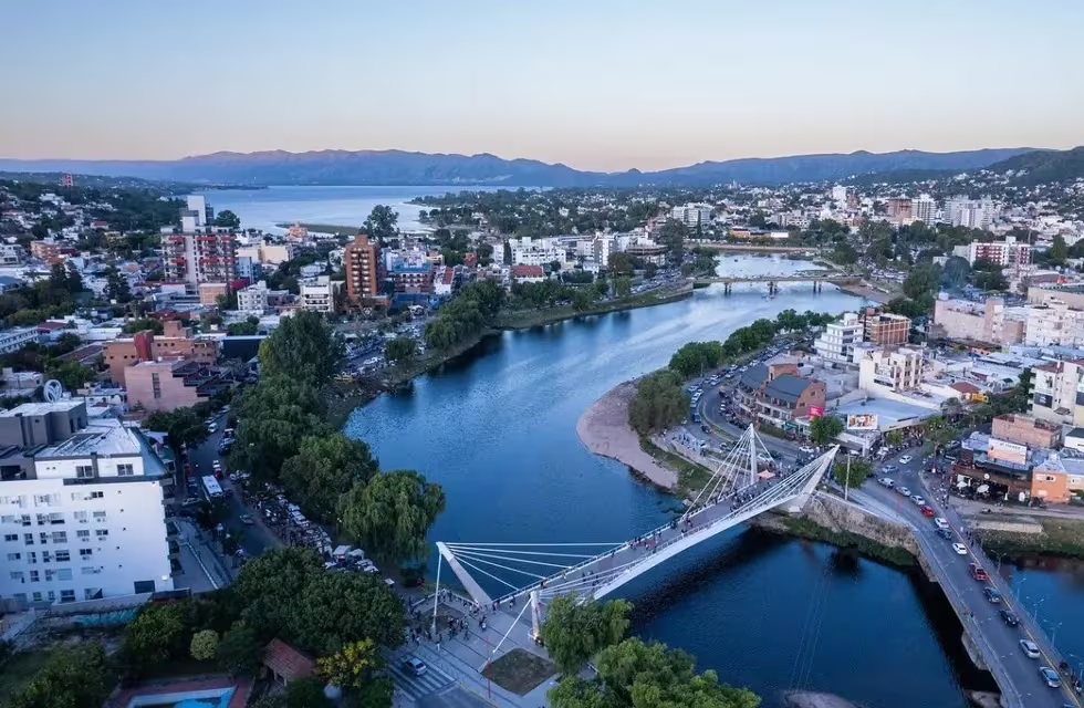 Villa Carlos Paz comenzó enero con gran movimiento turístico en la ciudad