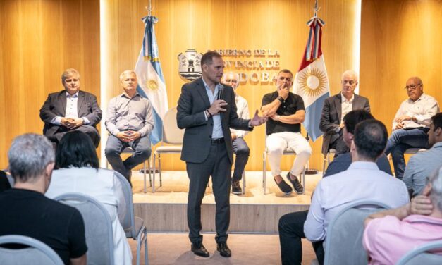 Martín Gill se reunió con más de 40 cooperativas que se dedican a la construcción de viviendas