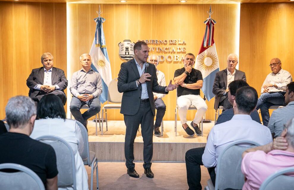 Martín Gill se reunió con más de 40 cooperativas que se dedican a la construcción de viviendas