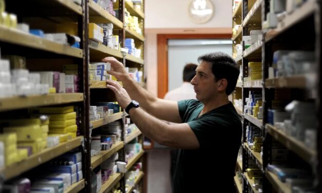 Farmacéuticos y bioquímicos logran una paritaria del 91% para el primer trimestre de 2024