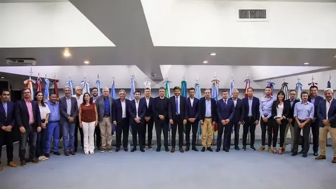 Gobernadores y diputados del PRO, la UCR y Hacemos se reunieron con Francos