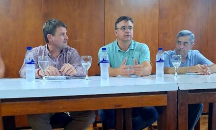 Gvozdenovich se reunió con vecinos de Leones que reclaman seguridad