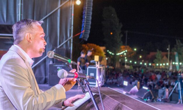 Se realizó la noche central de la 64º edición de la Fiesta Provincial del Trigo en Villa Huidobro