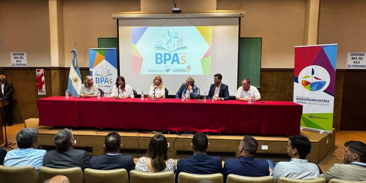 En la Universidad, la Provincia entregó aportes por $21.521.600 a 130 productores agropecuarios