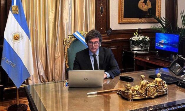 Milei aseguró que el conflicto con Chubut «se resolverá en la Justicia»