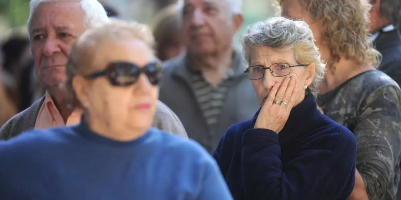 Las jubilaciones aumentan un 27,18% en marzo, por debajo de lo anunciado por Caputo