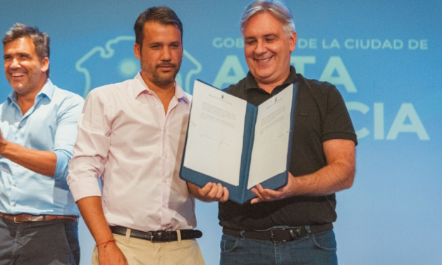 En Alta Gracia Llaryora anunció obras por más de 1.000 millones de pesos