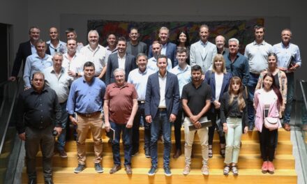 En una reunión con intendentes, Manuel Calvo aseguró la continuidad de la obra pública