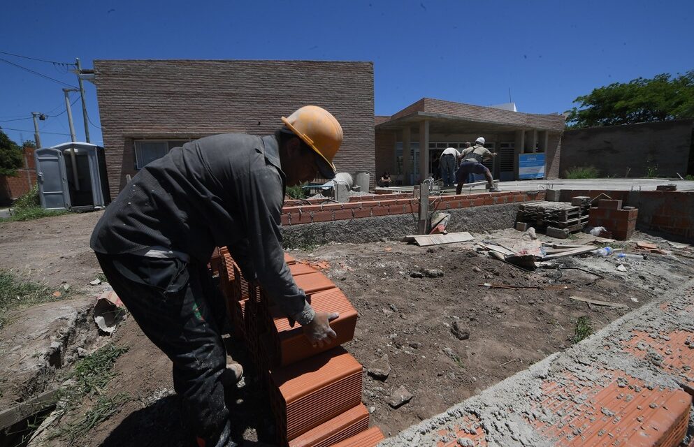 La Provincia ya transfirió a municipios y comunas más de 3.300 millones para mantenimiento de edificios escolares