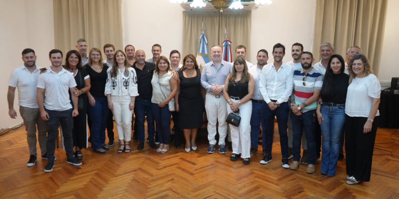Accastello recibió a intendentes de distintos puntos de la provincia