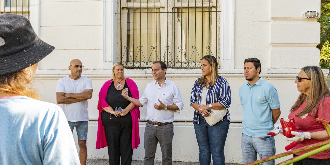 Vuelta a clases: Llamosas supervisó los arreglos que se realizan en las escuelas
