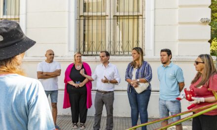 Vuelta a clases: Llamosas supervisó los arreglos que se realizan en las escuelas