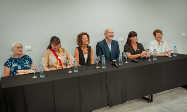 Río Tercero: El Municipio presentó el programa «Mochilas Solidarias»