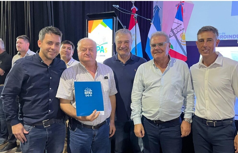 La Provincia entregó aportes a más de 140 productores agropecuarios comprometidos con el ambiente