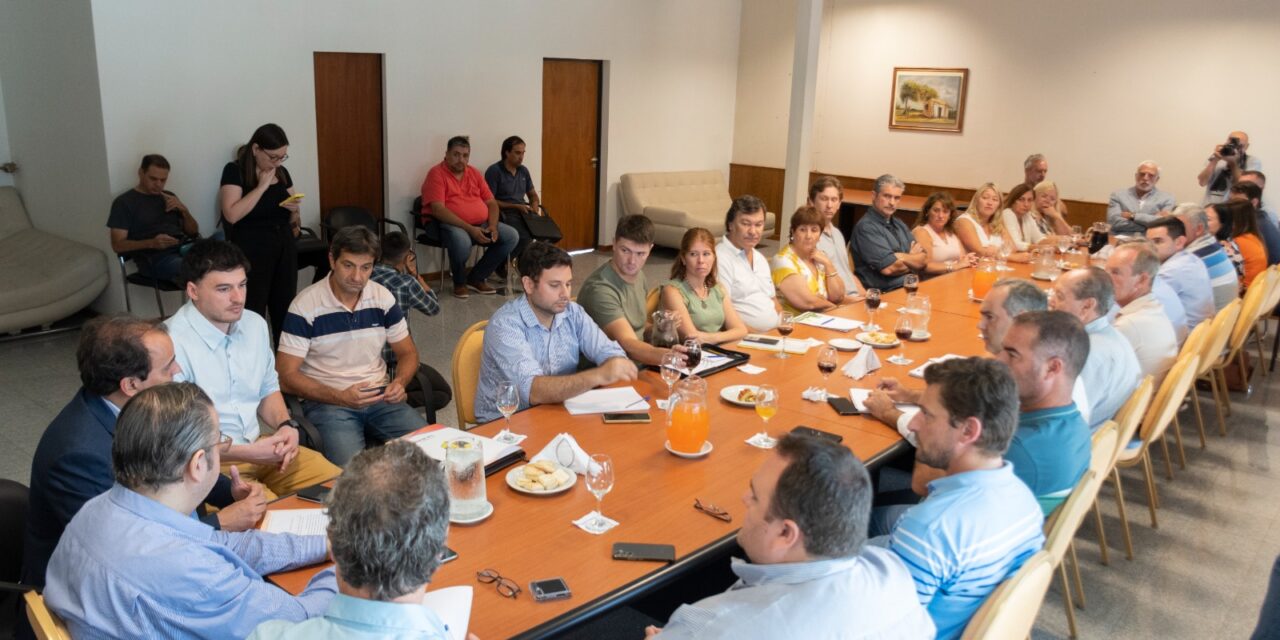 Llamosas junto a intendentes y jefes comunales del dpto. Rio Cuarto proyectan acciones en conjunto
