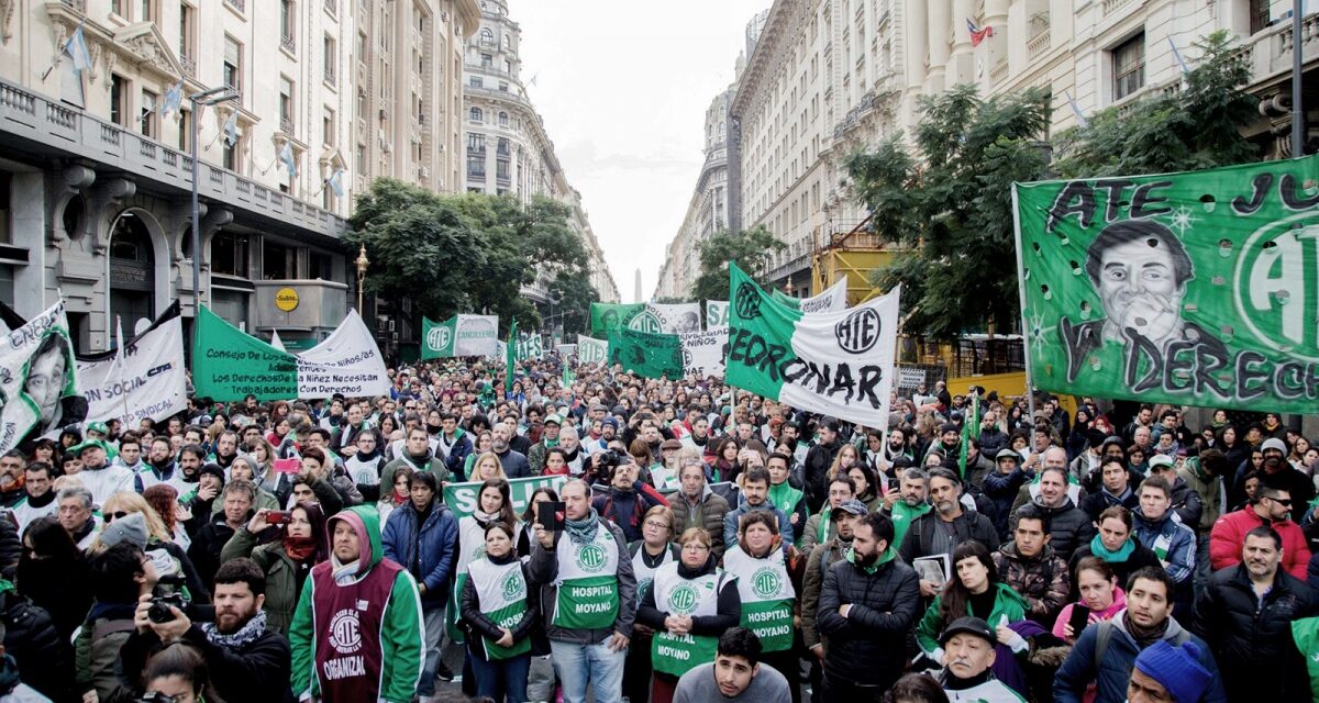 ATE realiza un paro nacional y moviliza al Inadi por «deterioro de ingresos»