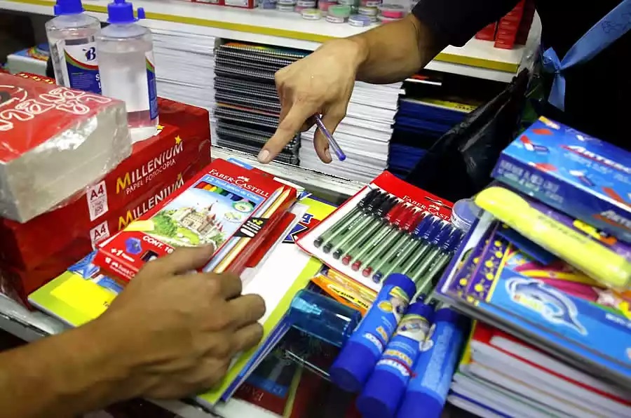 La Canasta Básica Escolar sufrió un aumento de 327% en el 2024