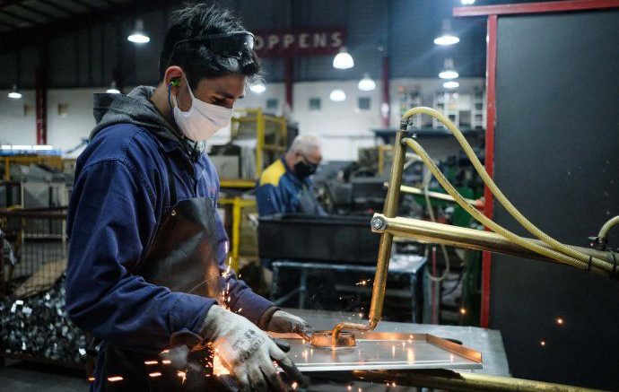 ¿Apagón productivo? anticipan caída de 13 sectores de la actividad económica