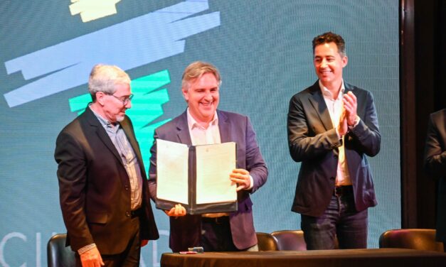 General Deheza firmó convenio con la provincia para el desarrollo de obras