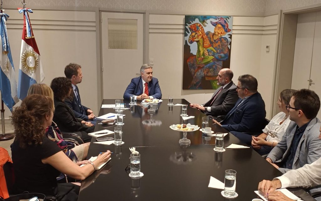 Llaryora se reunió en Buenos Aires con el representante del PNUD