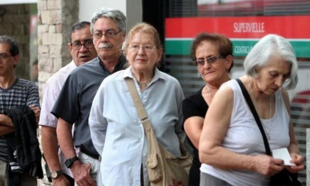 Casi la mitad del ajuste lo pagaron los jubilados: la baja de sus haberes significó el 43% del ahorro del gasto público