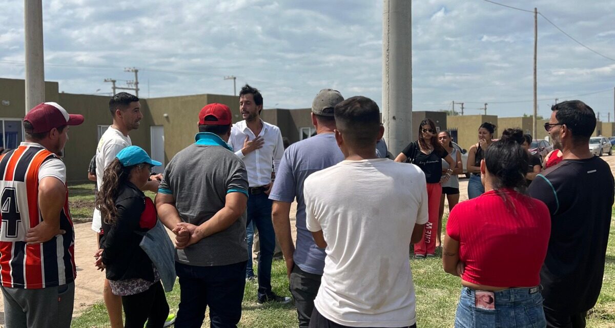 Villa Nueva: el intendente Ignacio Tagni visitó el proyecto de 46 viviendas en el barrio El Vallecito
