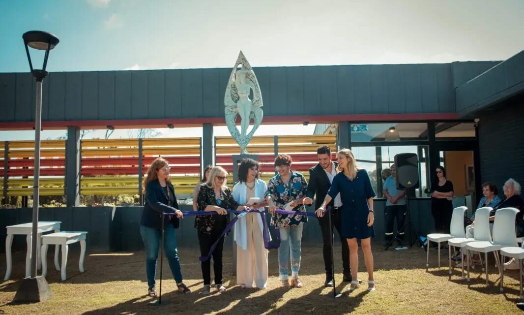 8M en Río Tercero: se realizó la apertura de la Cápsula del Tiempo