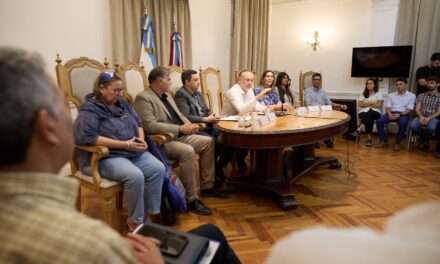 Accastello convocó a Colegios, Consejos y Círculos de profesionales para trabajar en una agenda conjunta