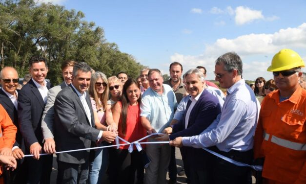 Llaryora habilitó la pavimentación de la Ruta Provincial 10, entre Las Perdices y Punta del Agua