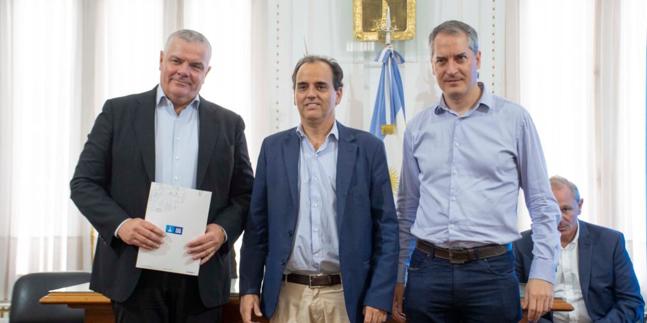 Río Cuarto: la Provincia firmó el convenio para el inicio de la primera etapa de la Circunvalación