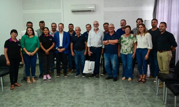 Martín Gill mantuvo encuentros con cooperativistas en Freyre y San Francisco