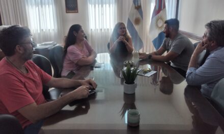 Rovera recibió a Luis Ibarra mención especial a la Excelencia Científica de Jóvenes Investigadores Premio “Fima” Leloir