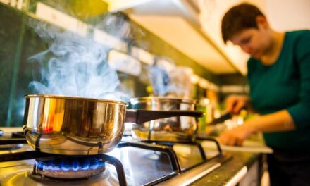 El Gobierno dispuso un aumento superior al 300% en el gas, tras la quita de subsidios
