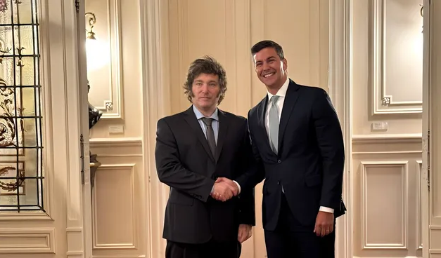 Javier Milei se reunió con Santiago Peña: Yacyretá e Hidrovía entre los puntos tratados