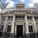 El Gobierno cerró otro préstamo con bancos internacionales para cumplir con el FMI