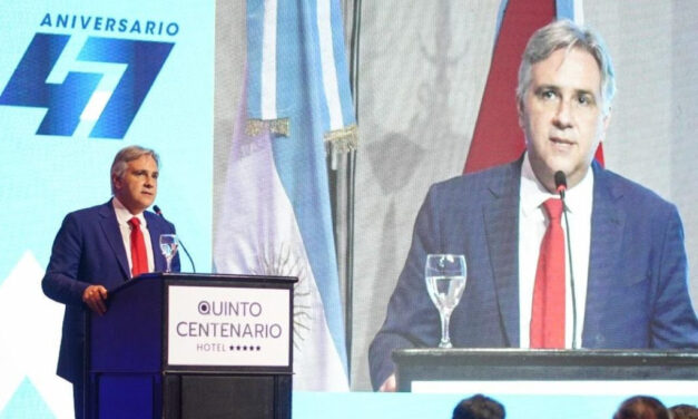 Llaryora en la Mediterránea: «Acompañamos el cambio, pero defendiendo a los cordobeses»