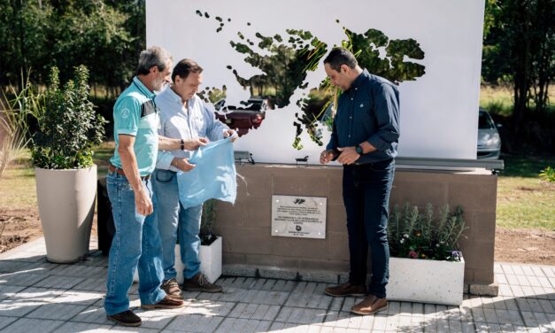 Se inauguró un monumento a los héroes de Malvinas en Olaeta