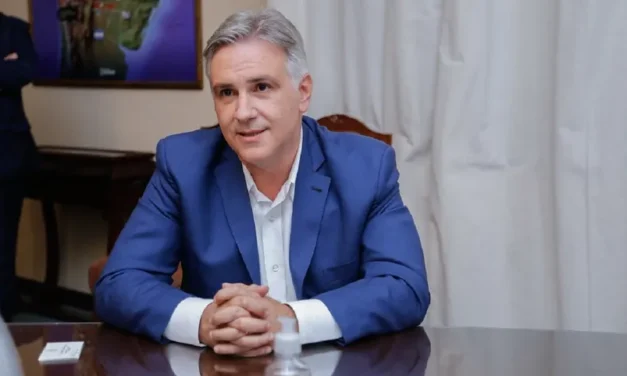 Llaryora pidió graduación en las tarifas, pero recalcó que es «momento de acompañar» a Milei con la Ley Bases