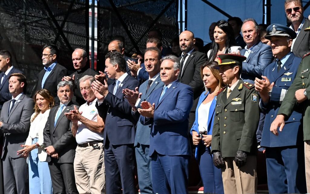 El gobernador Martín Llaryora encabezó en Oliva el acto central por Malvinas