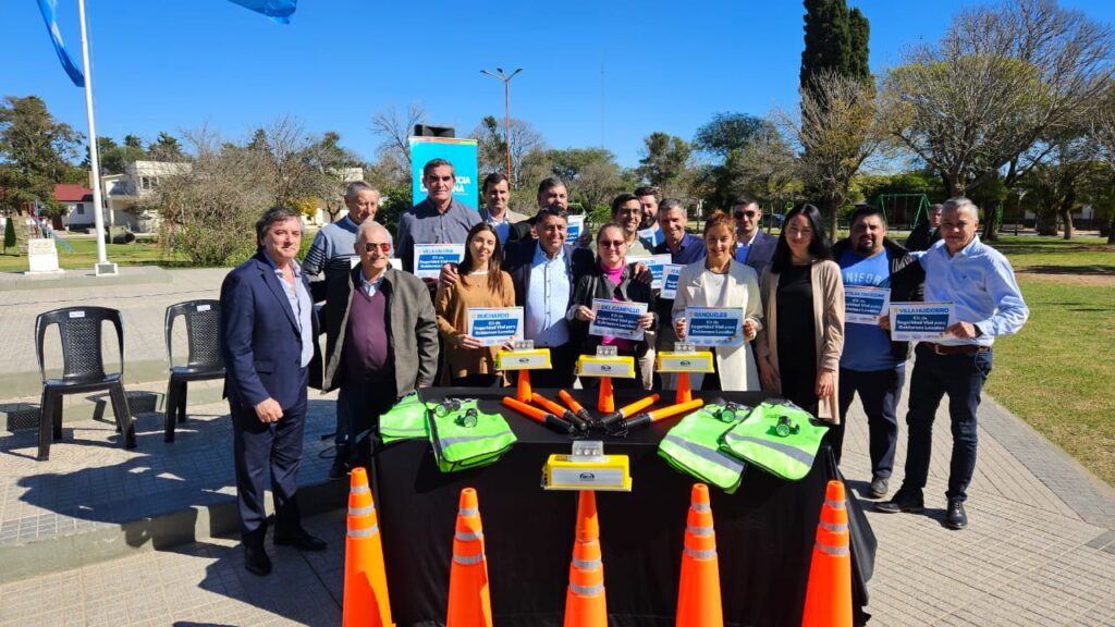 Buchardo recibió kits de Seguridad Vial