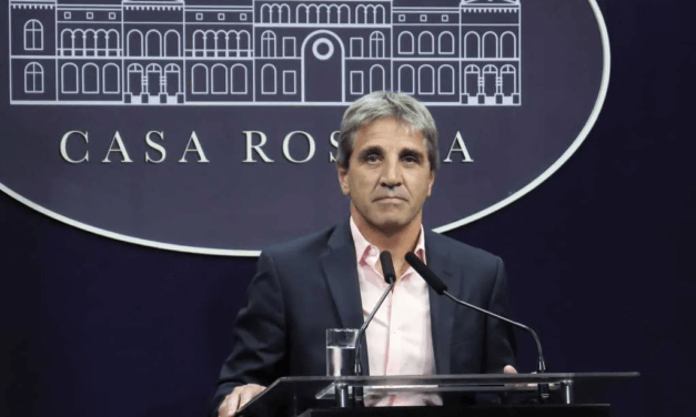 El ministro de Economía «celebró» la desaceleración de la inflación en marzo