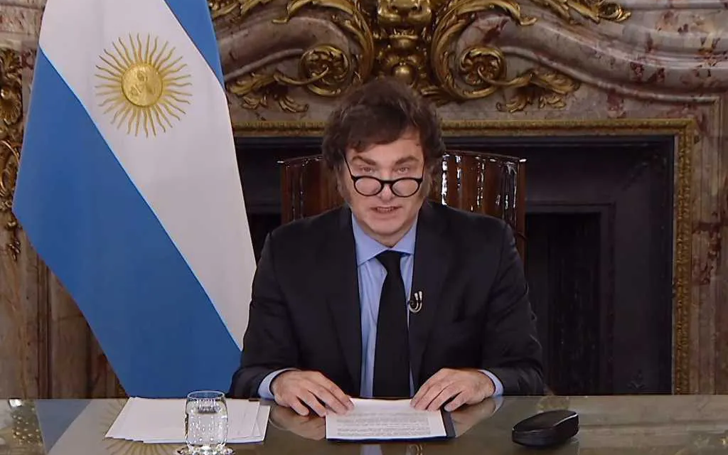 Cadena nacional: el Presidente anunció el superávit del primer trimestre y ratificó el ajuste