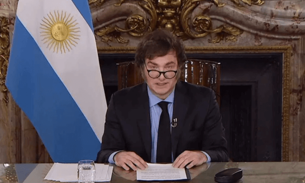 Cadena nacional: el Presidente anunció el superávit del primer trimestre y ratificó el ajuste