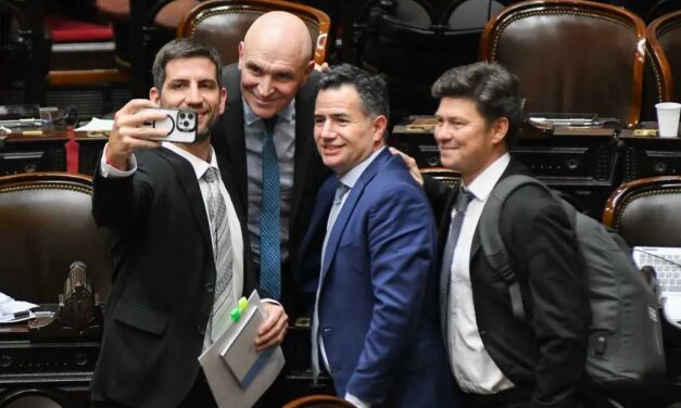 Con la sanción en Diputados de la Ley Bases, Milei obtuvo su primera victoria parlamentaria